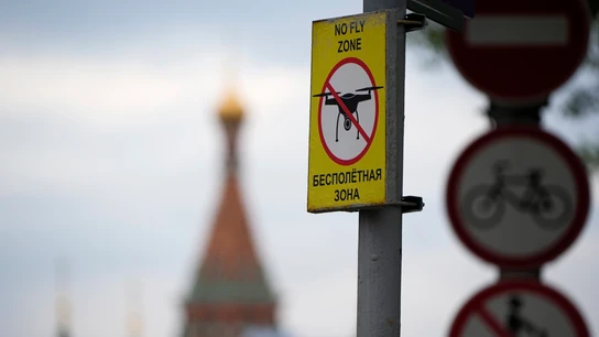 Un cartel prohíbe volar drones en la zona del Kremlin Un cartel prohíbe volar drones en la zona del Kremlin