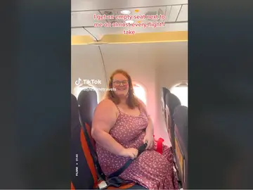 Joven revela truco para tener el asiento de al lado vacío Joven revela truco para tener el asiento de al lado vacío
