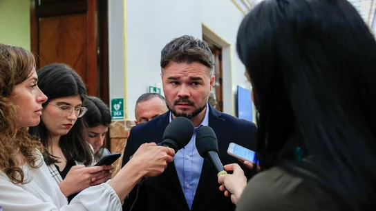 Rifirrafe entre Gabriel Rufián y Unai Sordo por el acuerdo salarial Rifirrafe entre Gabriel Rufián y Unai Sordo por el acuerdo salarial