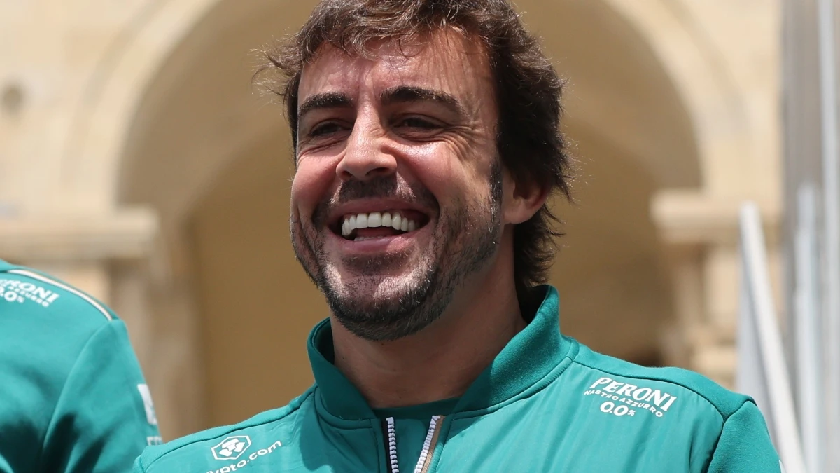 Fernando Alonso, sonriente