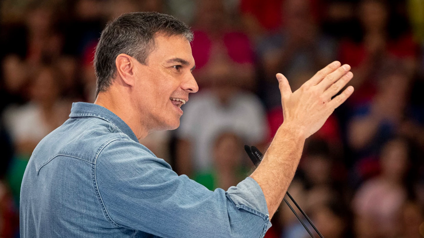 Pedro Sánchez anuncia la creación de un "Interrail español" y descuentos de hasta el 50% en el europeo Pedro Sánchez anuncia la creación de un "Interrail español" y descuentos de hasta el 50% en el europeo