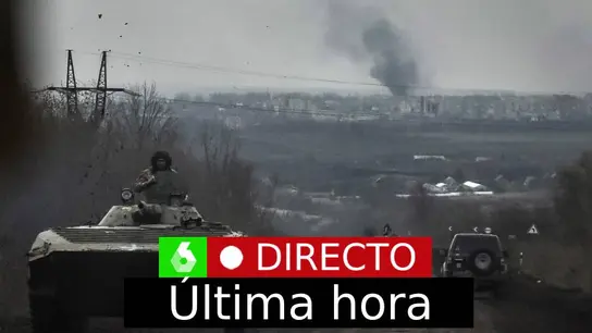 Imagen de archivo de transportes blindados por la carretera de Bajmut, donde las tropas chechenas tomarán el relevo de los mercenarios del grupo Wagner en el cerco ruso de la ciudad ucraniana Imagen de archivo de transportes blindados por la carretera de Bajmut, donde las tropas chechenas tomarán el relevo de los mercenarios del grupo Wagner en el cerco ruso de la ciudad ucraniana