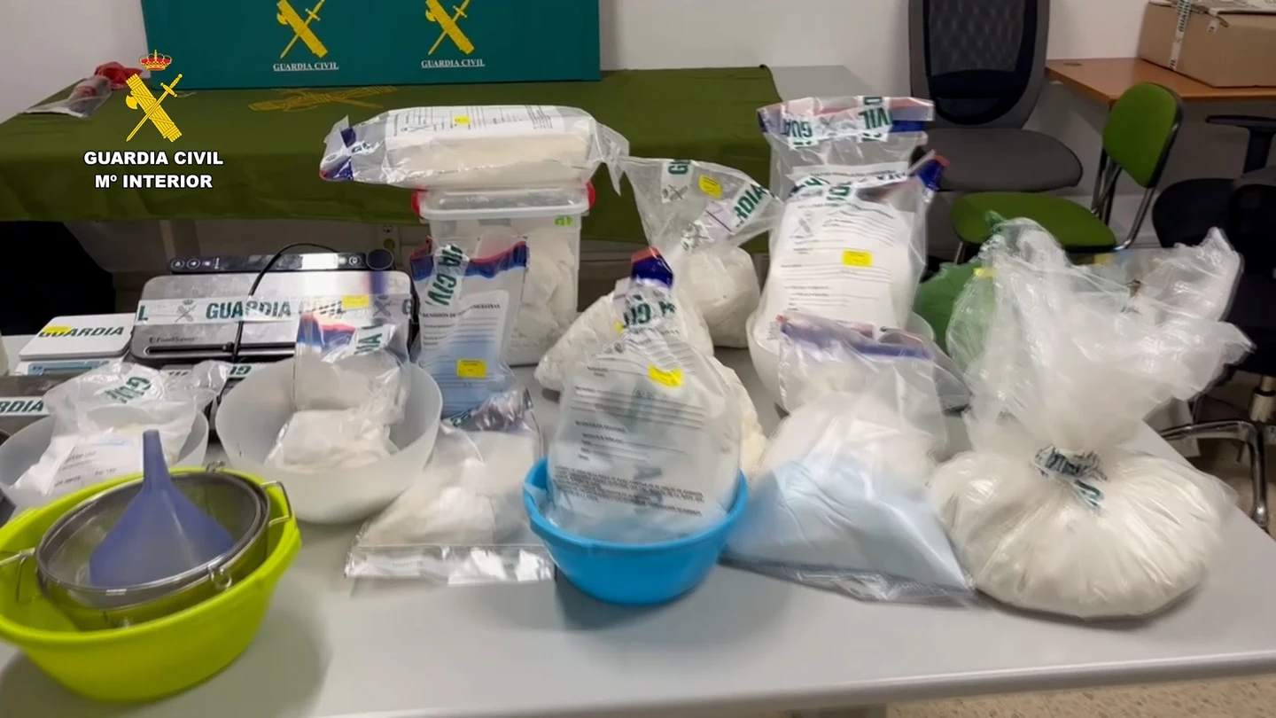 Cae una organización criminal que transportaba cocaína desde Países Bajos hasta Marruecos a través de Melilla Cae una organización criminal que transportaba cocaína desde Países Bajos hasta Marruecos a través de Melilla