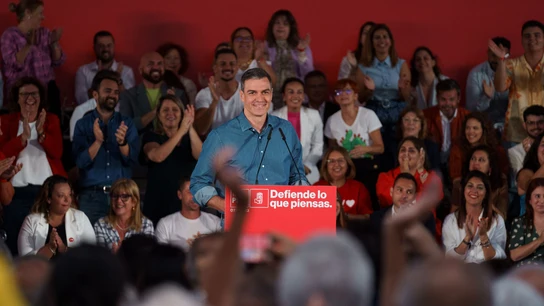 Pedro Sánchez anuncia avales para la compra de la primera vivienda para jóvenes y familias con hijos Pedro Sánchez anuncia avales para la compra de la primera vivienda para jóvenes y familias con hijos