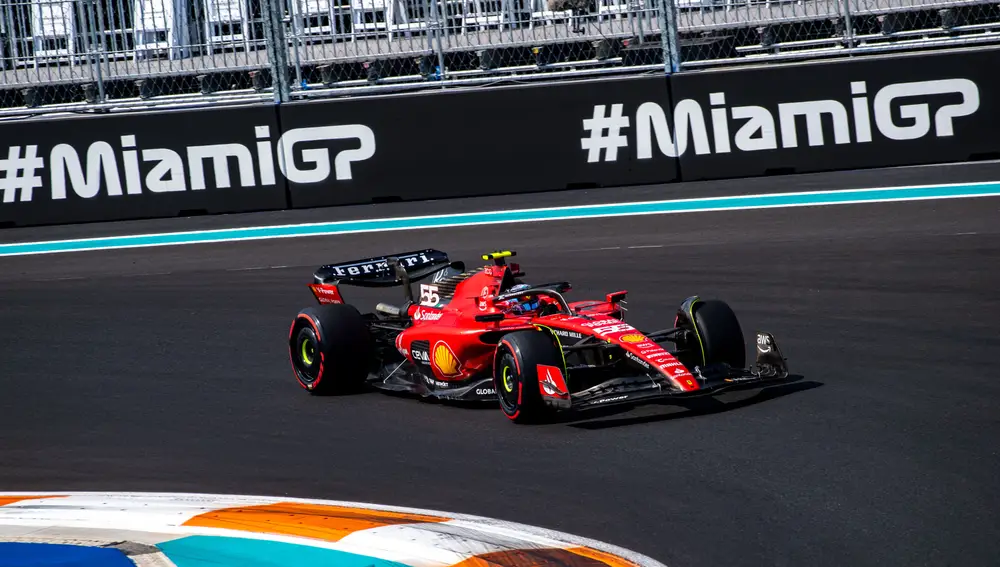 Penalización de cinco segundos sobre Sainz Penalización de cinco segundos sobre Sainz