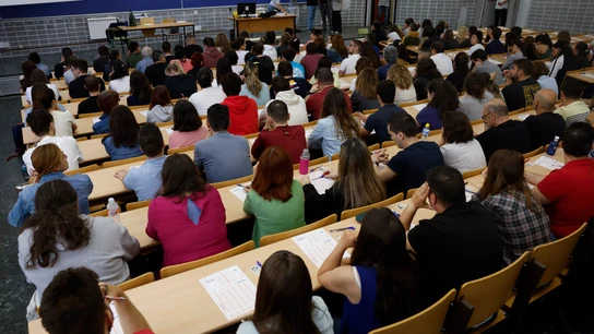 Más de 84.000 personas se examinan para acceder a los 7.757 puestos fijos de Correos Más de 84.000 personas se examinan para acceder a los 7.757 puestos fijos de Correos