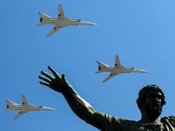 Russia shields itself to celebrate its Victory Day with its sights set on the sky by drones