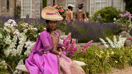 Arsema Thomas como la joven Agatha Danbury en 'La reina Carlota: una historia de Los Bridgerton'.