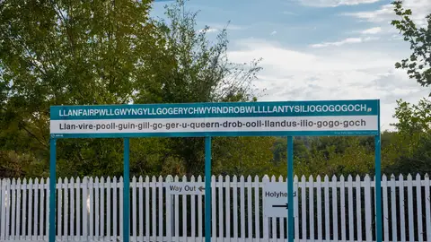 El pueblo con el nombre más largo del mundo está en Gales El pueblo con el nombre más largo del mundo está en Gales