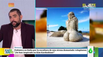 La escultura de una sirena desata la polémica en Italia por sus proporciones: "Parecen las de Kim Kardashian"