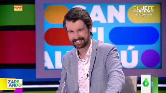 "Esto solo le pasa a Dani Mateo y Miki Nadal": Santi Alverú pone a prueba a los zapeadores con el juego de las anécdotas "Esto solo le pasa a Dani Mateo y Miki Nadal": Santi Alverú pone a prueba a los zapeadores con el juego de las anécdotas