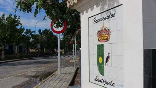 Entrada del municipio sevillano de Lantejuela Entrada del municipio sevillano de Lantejuela