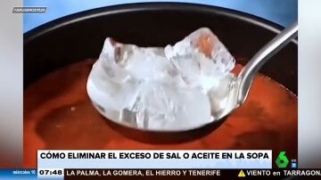 Elimina el exceso de sal o aceite de la sopa con una patata o hielo: 'consejito' de Angie Cárdenas