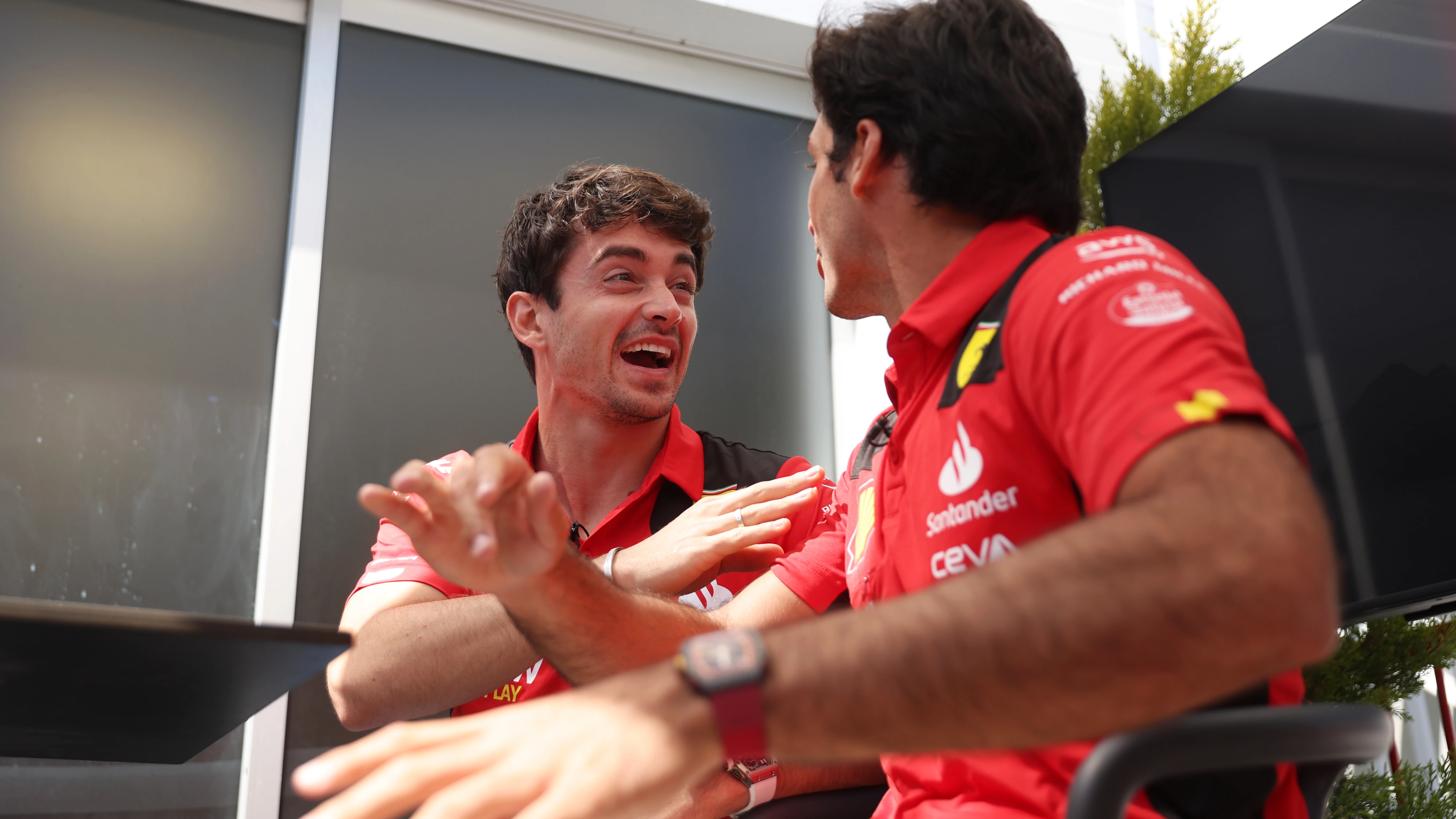 Charles Leclerc y Carlos Sainz