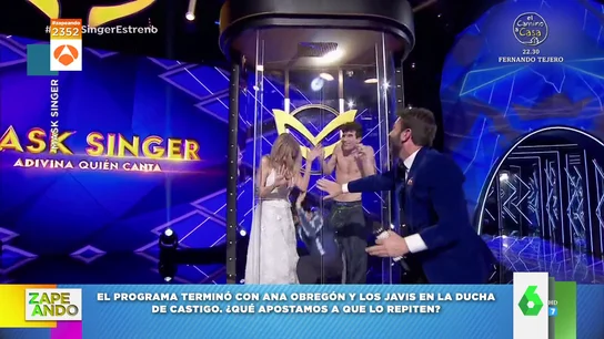 El 'castigo' a Javi Calvo en 'Mask Singer' que acaba con Ana Obregón y Javier Ambrossi empapados El 'castigo' a Javi Calvo en 'Mask Singer' que acaba con Ana Obregón y Javier Ambrossi empapados