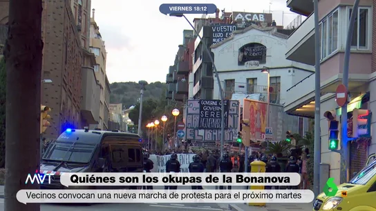 Anarquistas, jóvenes con experiencia y un perfil "profesional" de okupación: así son los okupas de la Bonanova Anarquistas, jóvenes con experiencia y un perfil "profesional" de okupación: así son los okupas de la Bonanova
