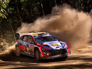 Dani Sordo se mete en la lucha por la victoria en el Rally de Portugal Dani Sordo se mete en la lucha por la victoria en el Rally de Portugal