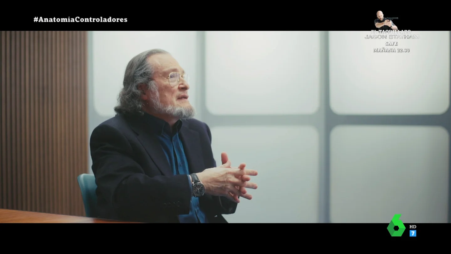 La teoría del economista Santiago Niño Becerra sobre el origen del conflicto entre el Gobierno y los controladores que provocó el caos aéreo en 2010 La teoría del economista Santiago Niño Becerra sobre el origen del conflicto entre el Gobierno y los controladores que provocó el caos aéreo en 2010