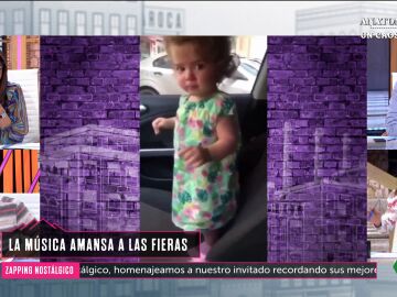 La divertida reacción de una niña cuando escucha su canción favorita: "He encontrado a mi alter ego"