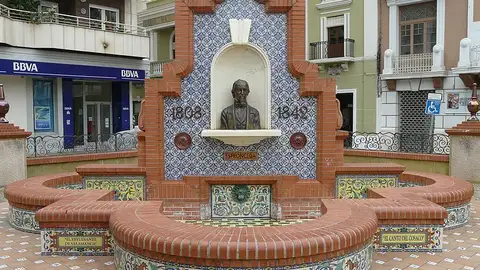Monumento a Espronceda en Almendralejo Monumento a Espronceda en Almendralejo