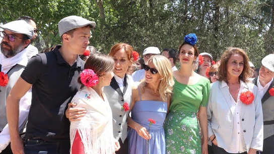 El secretario general de Más País, Íñigo Errejón; la candidata de Más Madrid a la presidencia de la Comunidad de Madrid, Mónica García, la vicepresidenta segunda y ministra de Trabajo, Yolanda Díaz, y la candidata de Más Madrid a la presidencia de la Comunidad de Madrid, Mónica García, y la candidata a la alcaldía de Madrid, Rita Maestre, visitan la Pradera de San Isidro El secretario general de Más País, Íñigo Errejón; la candidata de Más Madrid a la presidencia de la Comunidad de Madrid, Mónica García, la vicepresidenta segunda y ministra de Trabajo, Yolanda Díaz, y la candidata de Más Madrid a la presidencia de la Comunidad de Madrid, Mónica García, y la candidata a la alcaldía de Madrid, Rita Maestre, visitan la Pradera de San Isidro