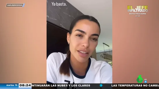 Joana Sanz, agobiada con los reporteros que muestran dónde vive: "Me siento mal, estoy es muy psicópata" Joana Sanz, agobiada con los reporteros que muestran dónde vive: "Me siento mal, estoy es muy psicópata"