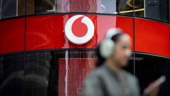 Imagen de una tienda de Vodafone Vodafone despedirá a 11.000 trabajadores en Europa en tres años