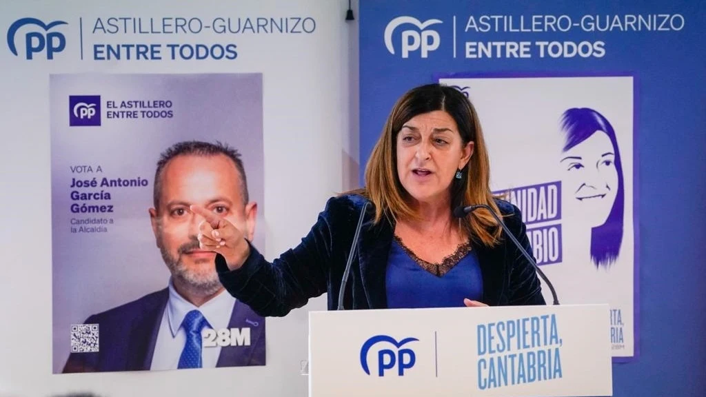 María José Sáenz de Buruaga en un acto de campaña en Astillero