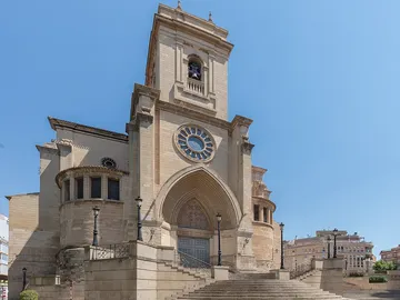 Catedral de San Juan Bautista de Albacete: ¿sabías que cuenta con dos portadas? Catedral de San Juan Bautista de Albacete: ¿sabías que cuenta con dos portadas?