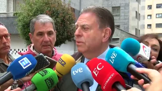 Conmoción en Oviedo tras la muerte de dos hermanas de 12 años precipitadas desde un sexto piso Conmoción en Oviedo tras la muerte de dos hermanas de 12 años precipitadas desde un sexto piso