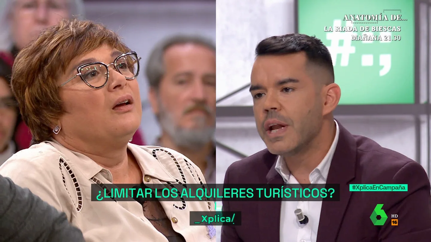 Camarero indignado con una constructora Camarero indignado con una constructora