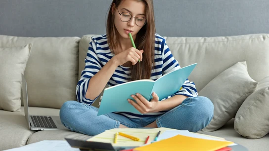 5 consejos para preparar los exámenes de la EvAU o selectividad y sacar el máximo rendimiento al estudio 5 consejos para preparar los exámenes de la EvAU o selectividad y sacar el máximo rendimiento al estudio