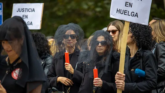 El funeral de los funcionarios de Justicia en La Rioja por el día de la huelga El funeral de los funcionarios de Justicia en La Rioja por el día de la huelga