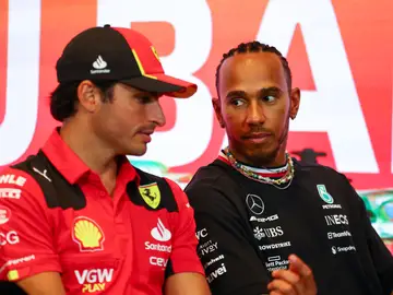 Carlos Sainz y Lewis Hamilton 