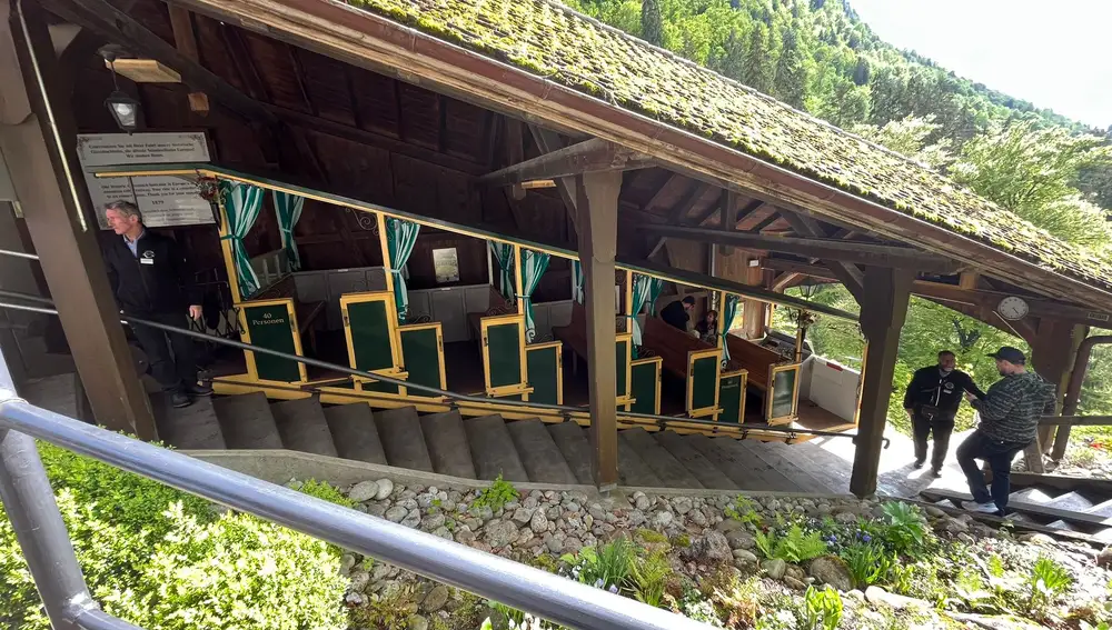 El funicular más antiguo de Europa, en Giessbach, Interlaken (Suiza)