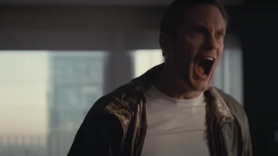 El grito del gurú tecnológico Lukas Mattson en el tráiler final de 'Succession' no es de tener la sartén por el mango. El grito del gurú tecnológico Lukas Mattson en el tráiler final de 'Succession' no es de tener la sartén por el mango.