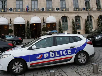Imagen de archivo de un coche de policía en Francia.