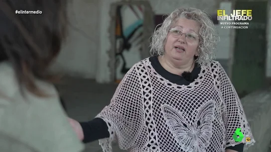 La rotunda respuesta de Carmen sobre por qué hay cortes de luz en El Puche "Hay 15.000 personas en el barrio y el cableado está obsoleto", afirma en este vídeo Carmen, presidenta de la asociación de vecinos de El Puche, un barrio vulnerable cerca de Almería. Allí María Avizanda ha conversado con algunos de sus vecinos.
