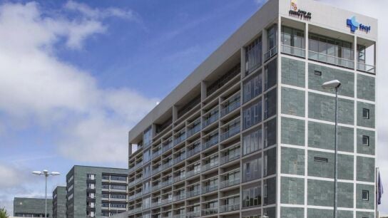 Muere el menor de 17 a&ntilde;os que se precipit&oacute; desde un d&eacute;cimo piso en Burgos