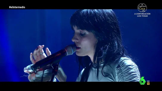 Natalia Lacunza presenta en El Intermedio su nueva canción Natalia Lacunza presenta en El Intermedio su nueva canción
