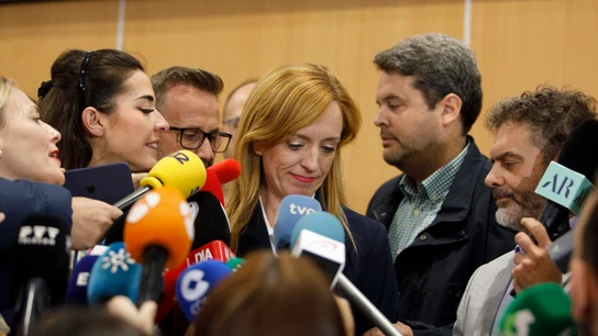 La alcaldesa de Maracena, Berta Linares, atiende a los medios La alcaldesa de Maracena, Berta Linares, atiende a los medios