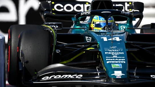 Fernando Alonso, en el Aston Martin Fernando Alonso, en el Aston Martin