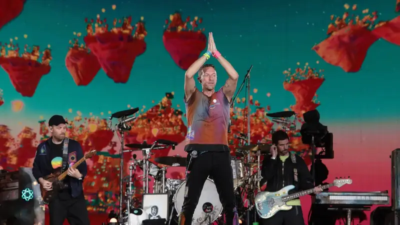 Coldplay durante una de sus actuaciones en Barcelona.
