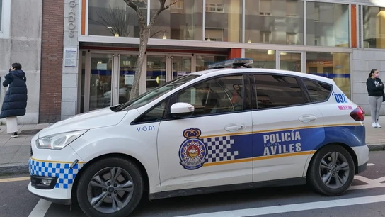 Coche de la Policía Local de Avilés. Coche de la Policía Local de Avilés.