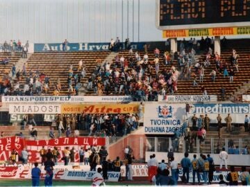 Partido de fútbol entre el Estrella Roja de Belgrado y el Dinamo de Zagreb en 1990
