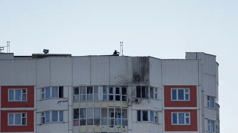 Uno de los edificios dañados por el ataque a Moscú