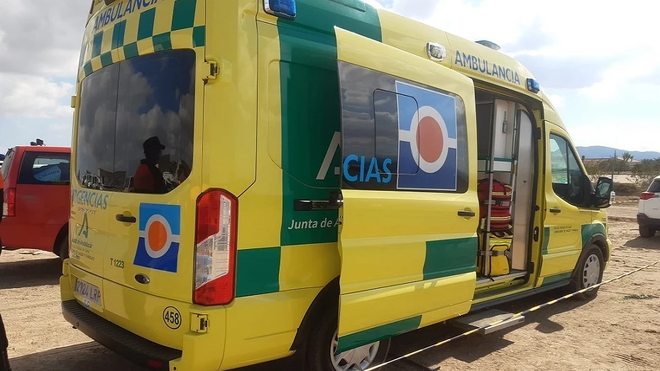 Imagen de archivo de una ambulancia en una intervención