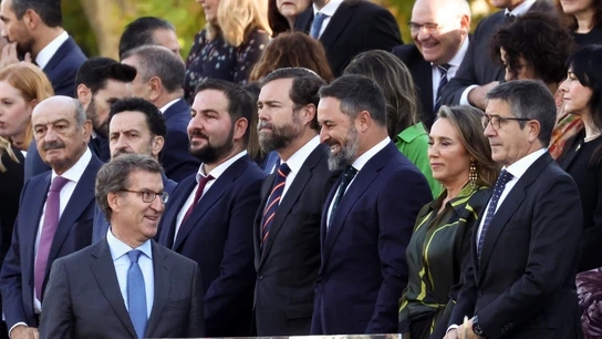 Feijóo y Abascal en el desfile del 12 de Octubre Feijóo y Abascal en el desfile del 12 de Octubre