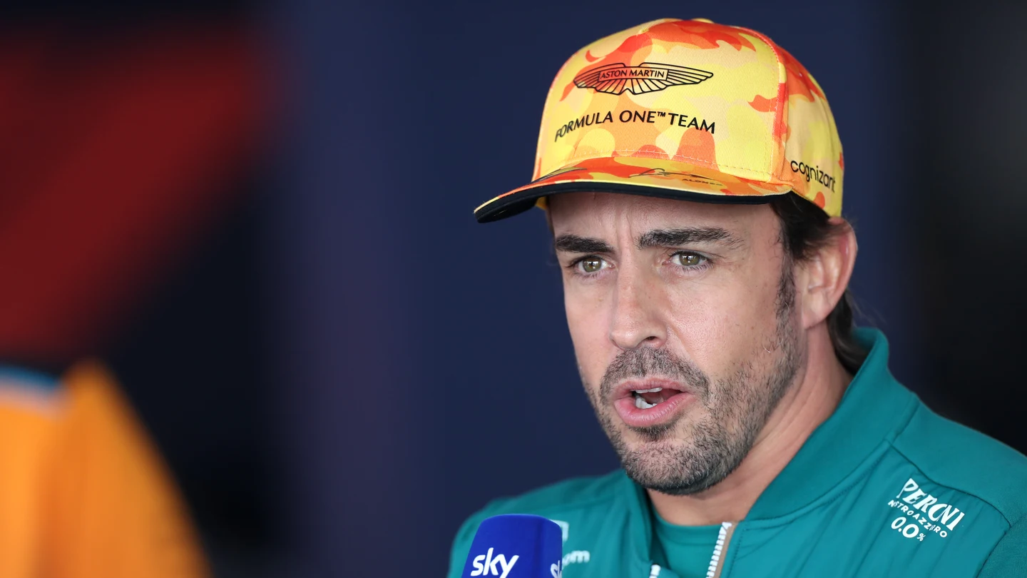 Fernando Alonso con los medios Fernando Alonso con los medios