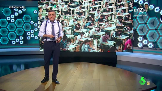 Wyoming aconseja a los estudiantes "no hacer ni caso" a los que profetizan "un futuro oscuro": "No tengáis miedo" Wyoming aconseja a los estudiantes "no hacer ni caso" a los que profetizan "un futuro oscuro": "No tengáis miedo"